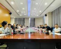 遼寧省遼陽縣政府領(lǐng)導一行蒞臨勁牛集團考察